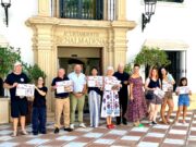 Entrega de premios a los ganadores del concurso de decoración de Feria Virgen de la Cruz